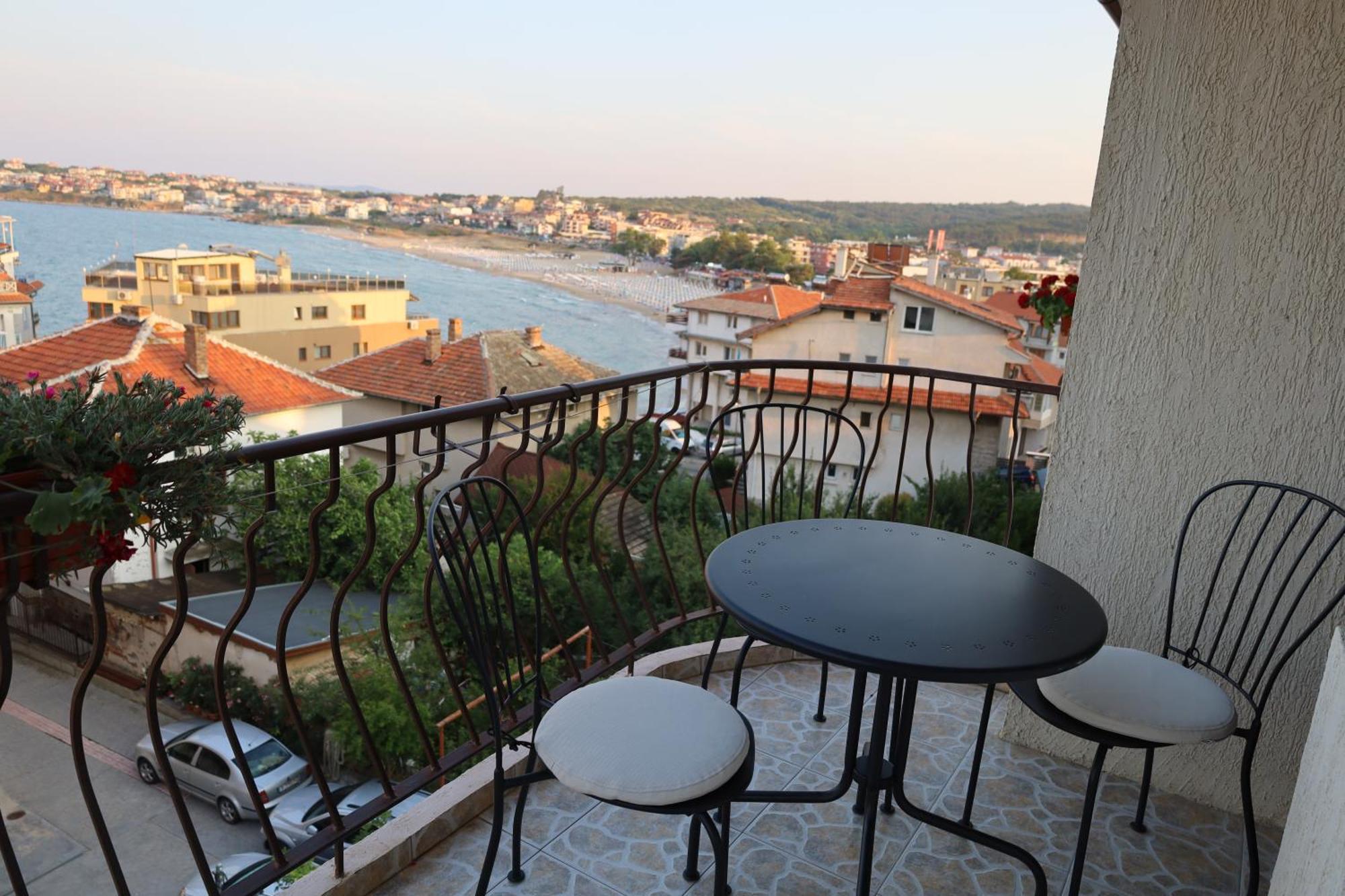 Kalina Guest Rooms Sozopol Esterno foto