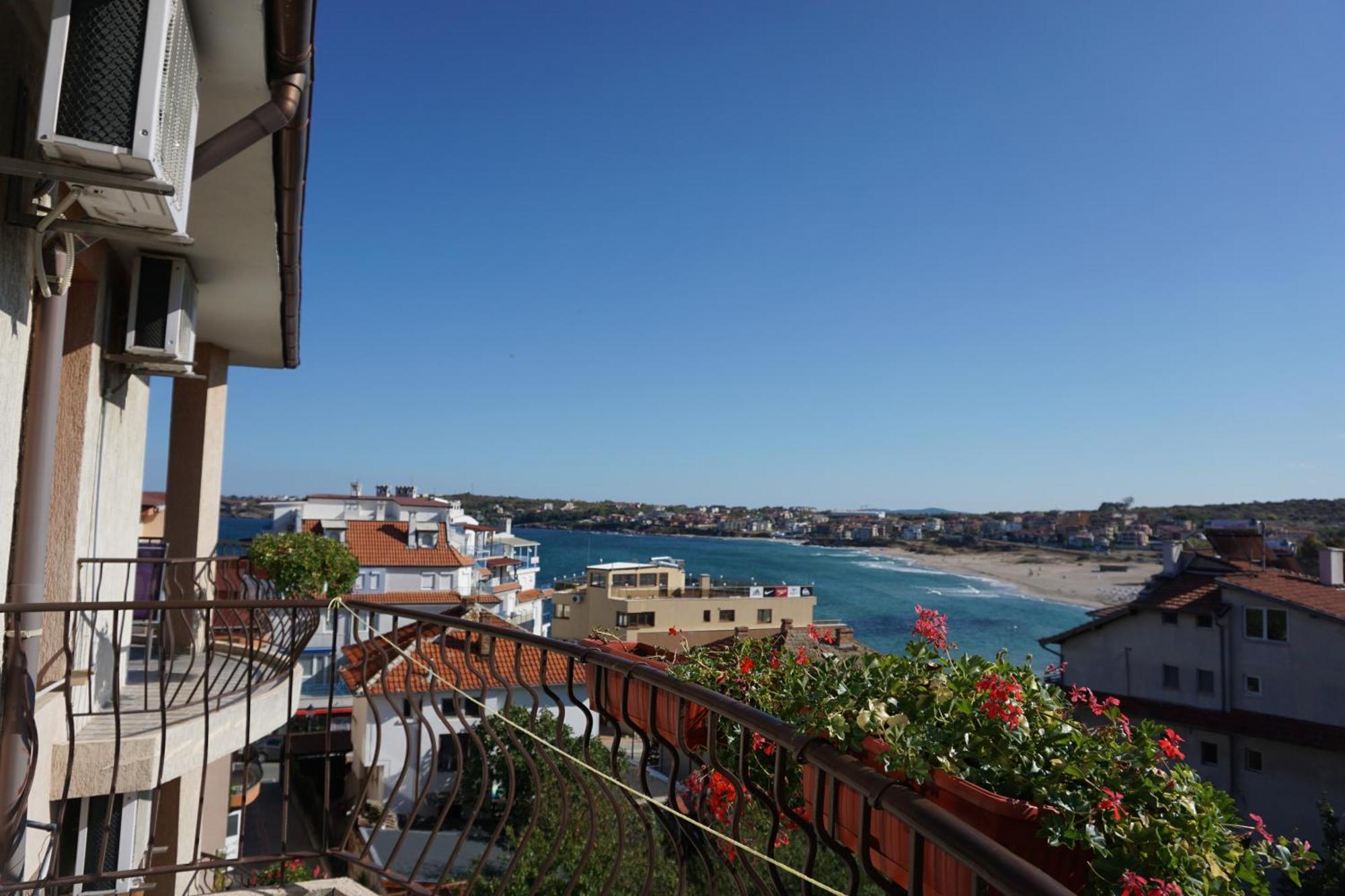 Kalina Guest Rooms Sozopol Esterno foto