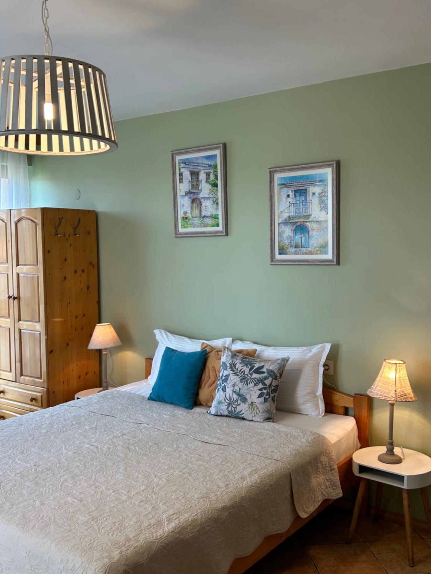 Kalina Guest Rooms Sozopol Esterno foto