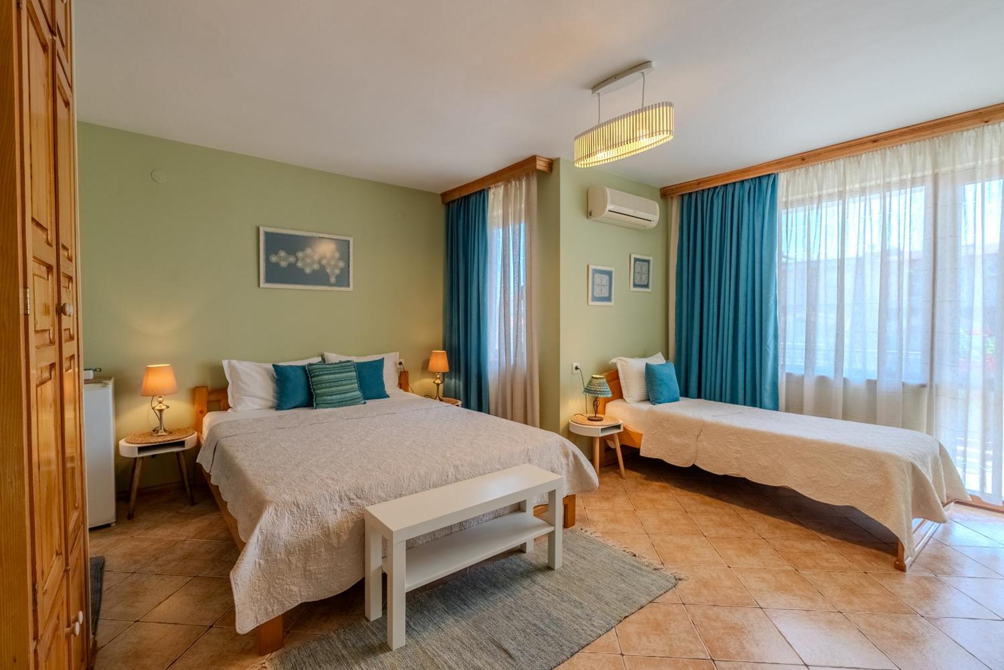 Kalina Guest Rooms Sozopol Esterno foto