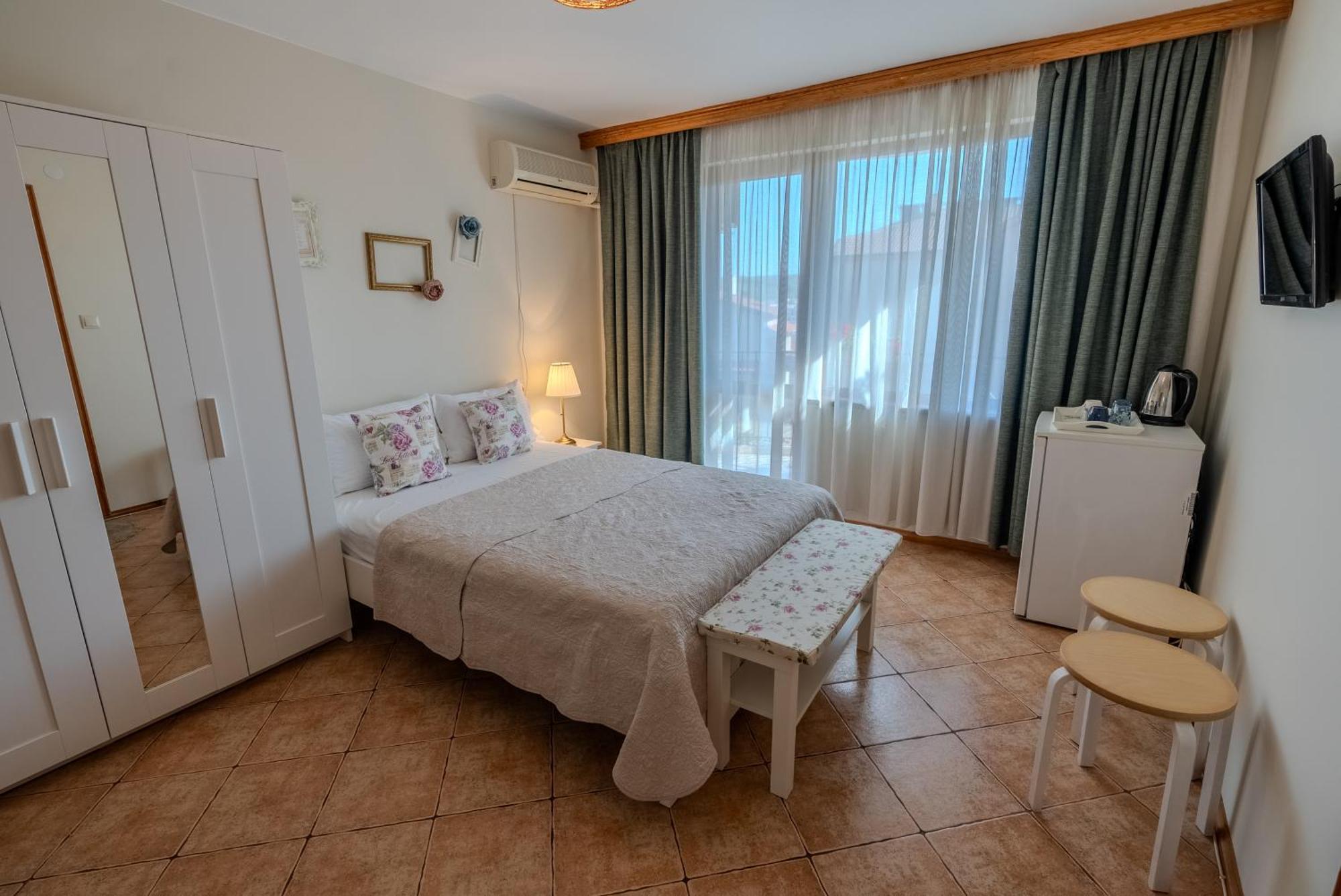 Kalina Guest Rooms Sozopol Esterno foto