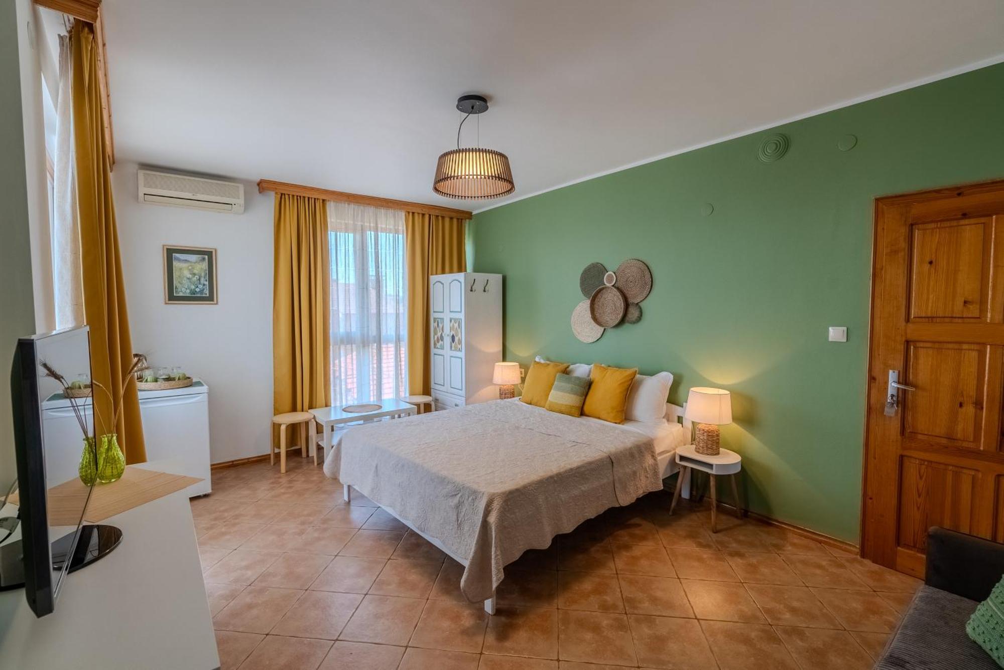 Kalina Guest Rooms Sozopol Esterno foto